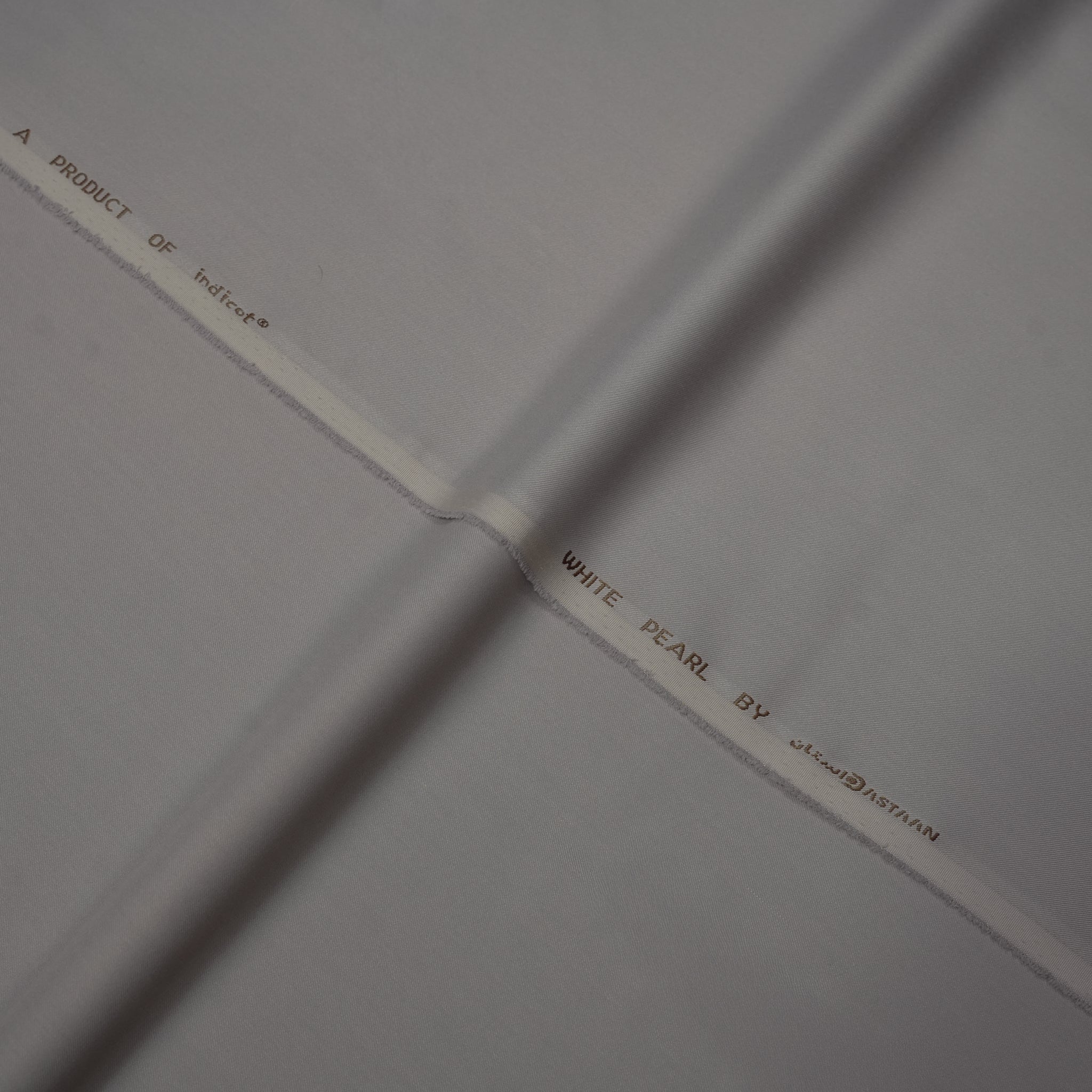 White Pearl (Wash N Wear)