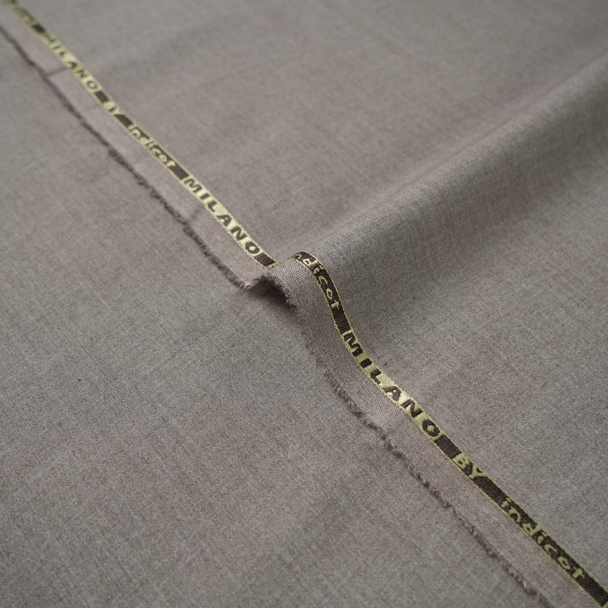 Milano (Wash N Wear)
