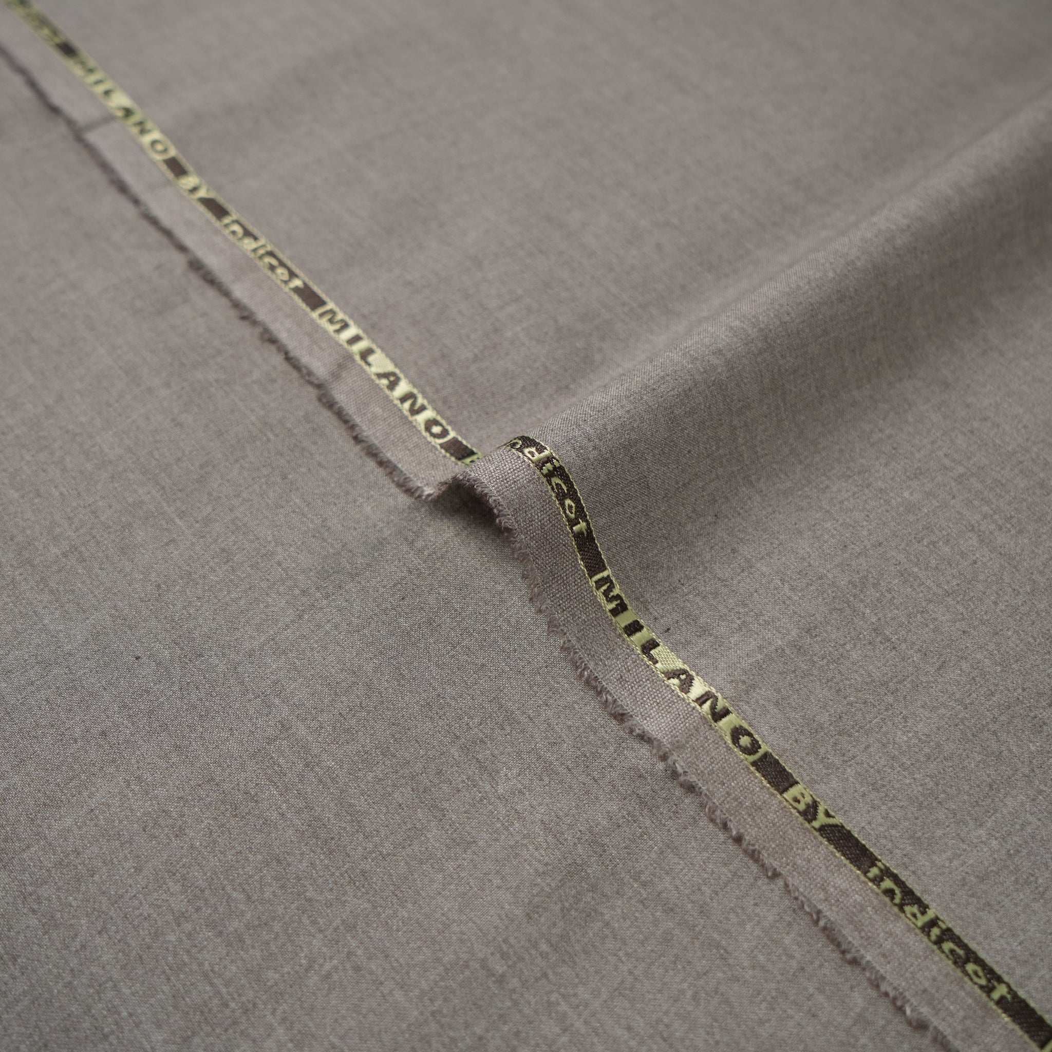 Milano (Wash N Wear)