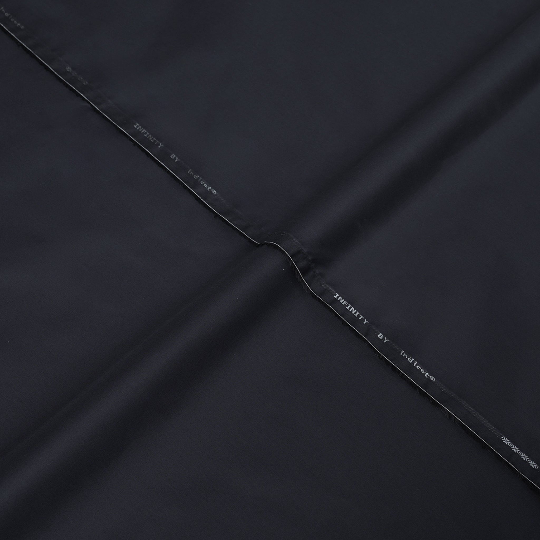 Infinity (Albini Finish Cotton)