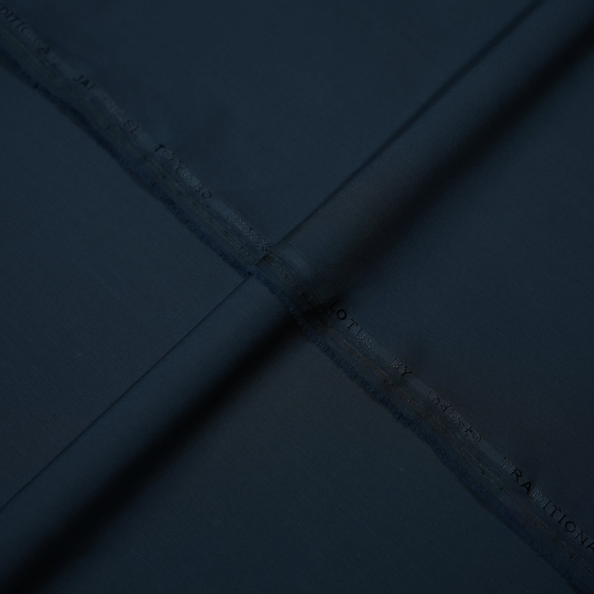 Lotus ( wash & wear Toyobo Tropical )